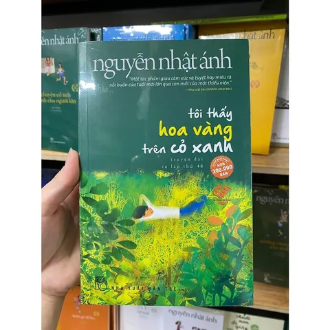 Bìa sách - Tôi thấy hoa vàng trên cỏ xanh